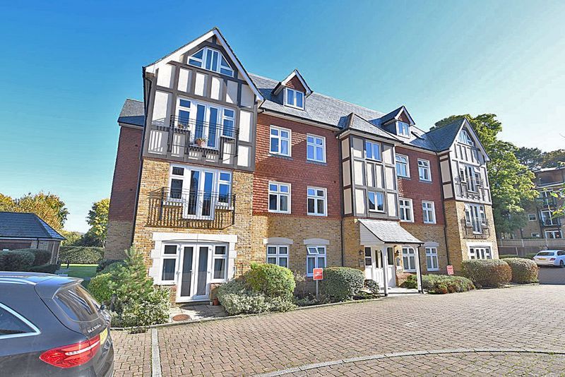 2 bed flat to rent in Hazlitt Drive, Maidstone ME16 Zoopla