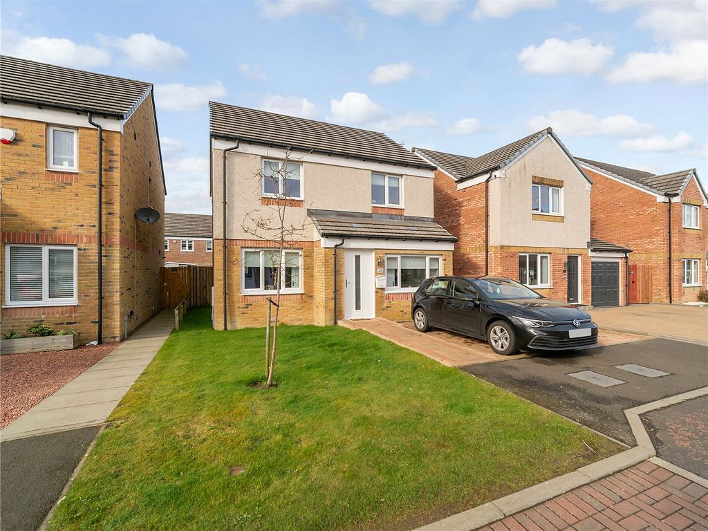 3 bed detached house for sale in Balcastle Crescent, Carluke, South