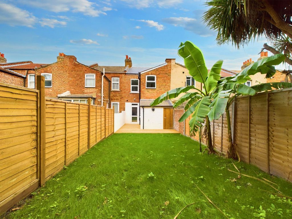 3 bed terraced house for sale in Durban Road, London N17, £500,000 Zoopla