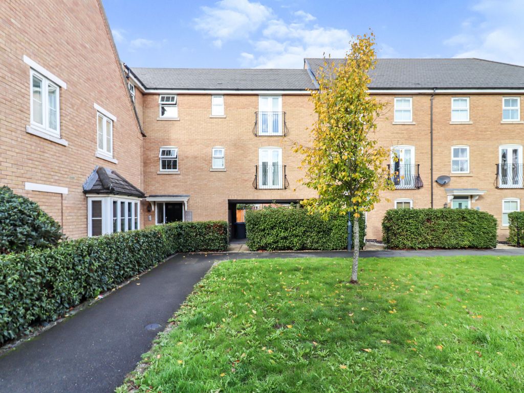 2 bed flat for sale in Crackthorne Drive, Coton Park, Rugby CV23 Zoopla