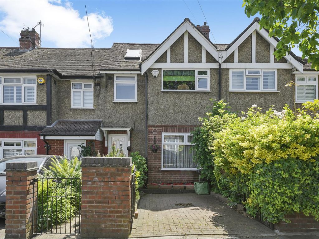 4 bed terraced house for sale in Berkeley Avenue, Greenford UB6 Zoopla