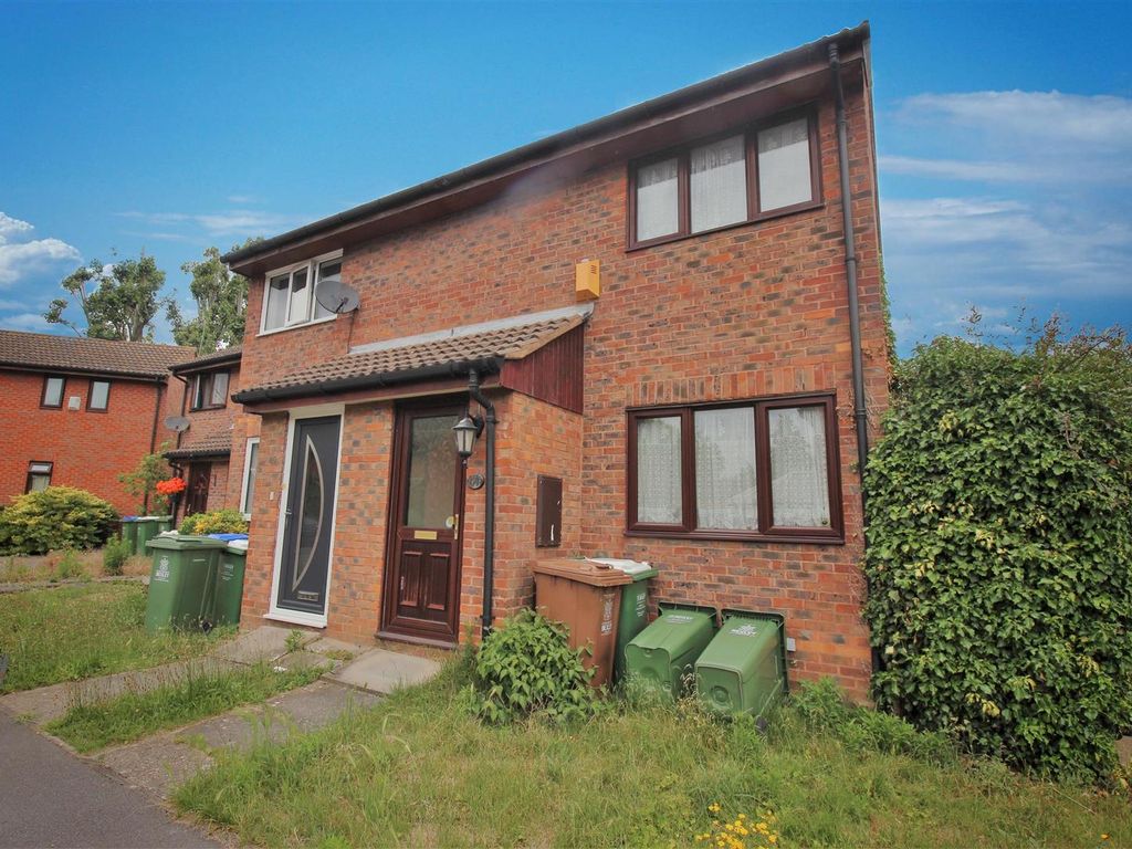 2 bed terraced house for sale in Surlingham Close, Thamesmead, London