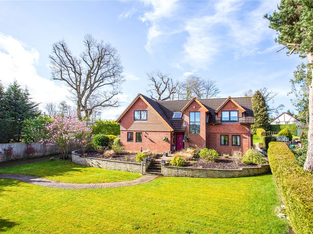 5 bed detached house for sale in Harp Hill, Charlton Kings, Cheltenham