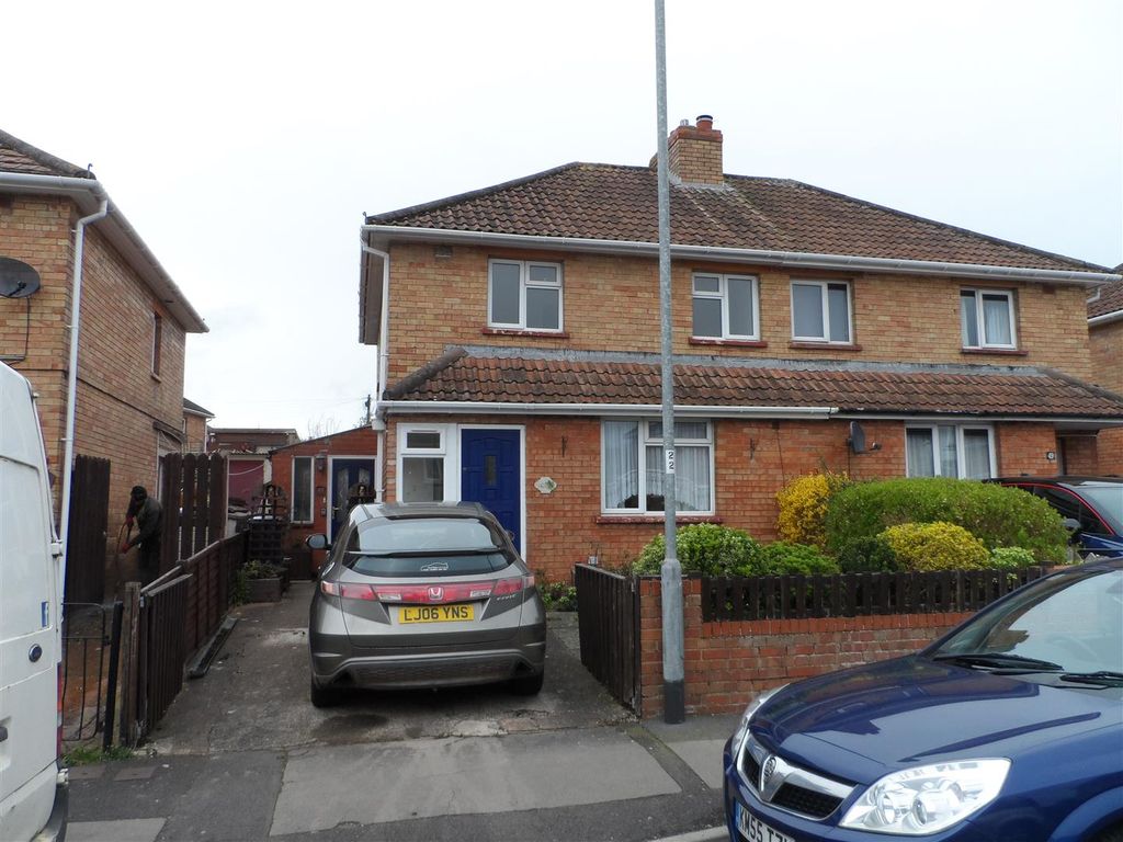 2 bed semidetached house to rent in Roman Road, Taunton TA1 Zoopla