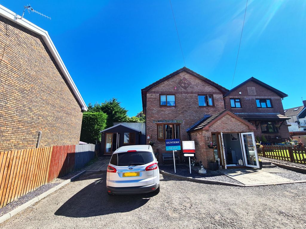 4 bed detached house for sale in Mostyn Mews, Brynna, Pontyclun CF72 Zoopla