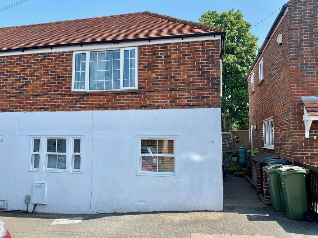 High Path Road Guildford Surrey GU1  