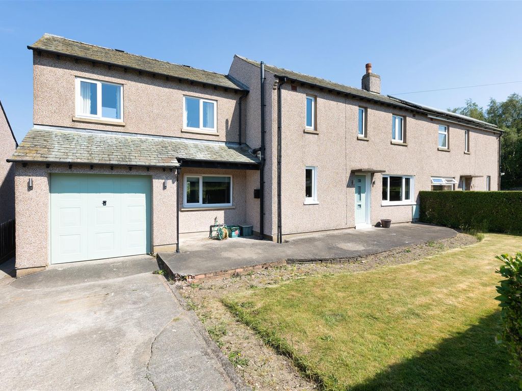 4 bed semidetached house for sale in Meadowside, Claughton, Lancaster