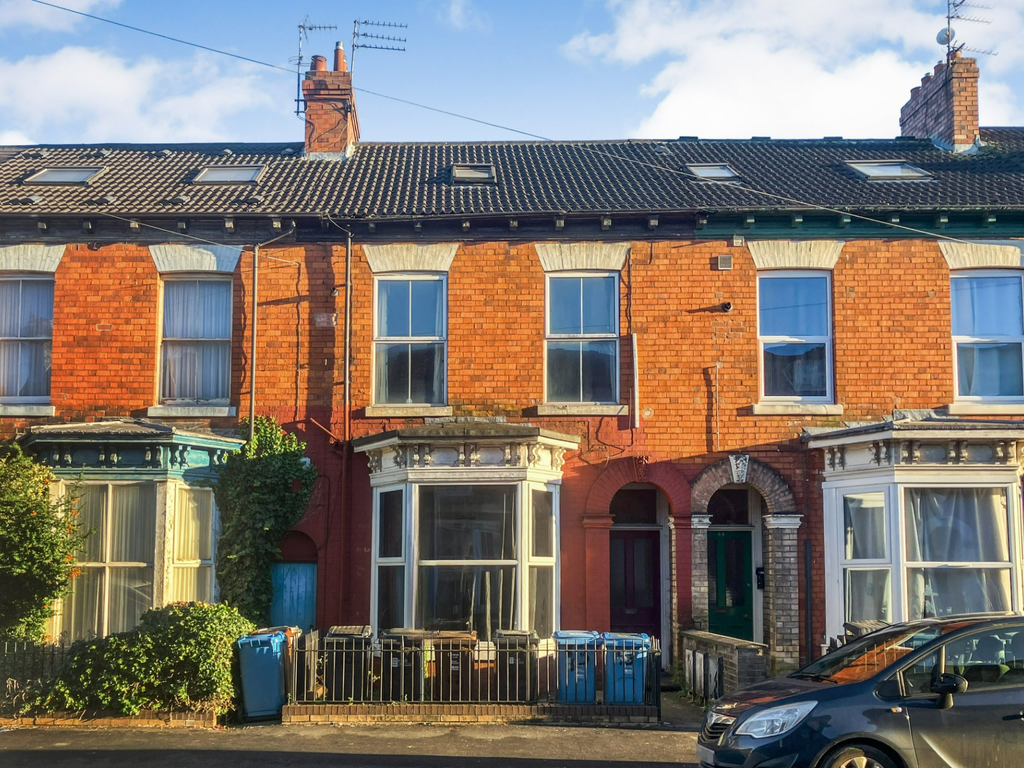 1 bed flat for sale in Louis Street, Hull HU3, £15,000 Zoopla