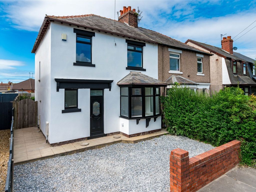 3 bed semidetached house for sale in Fleetwood Road North, Thornton
