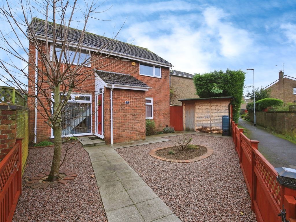 3 bed detached house for sale in Owl End Walk, Yaxley, Peterborough PE7