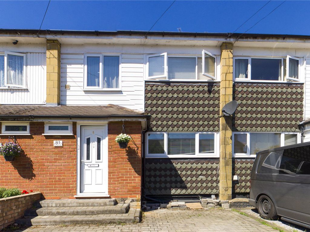 3 bed terraced house for sale in Meadow Way, Theale, Reading, Berkshire