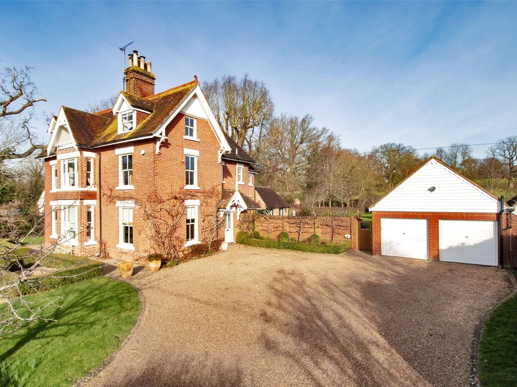 5 bed detached house for sale in Frittenden Road, Staplehurst