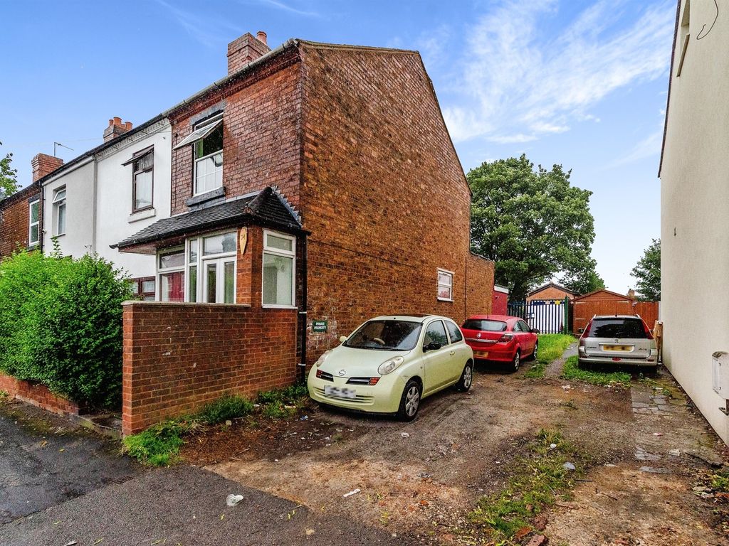 2 bed semidetached house for sale in Pargeter Street, Walsall WS2, £