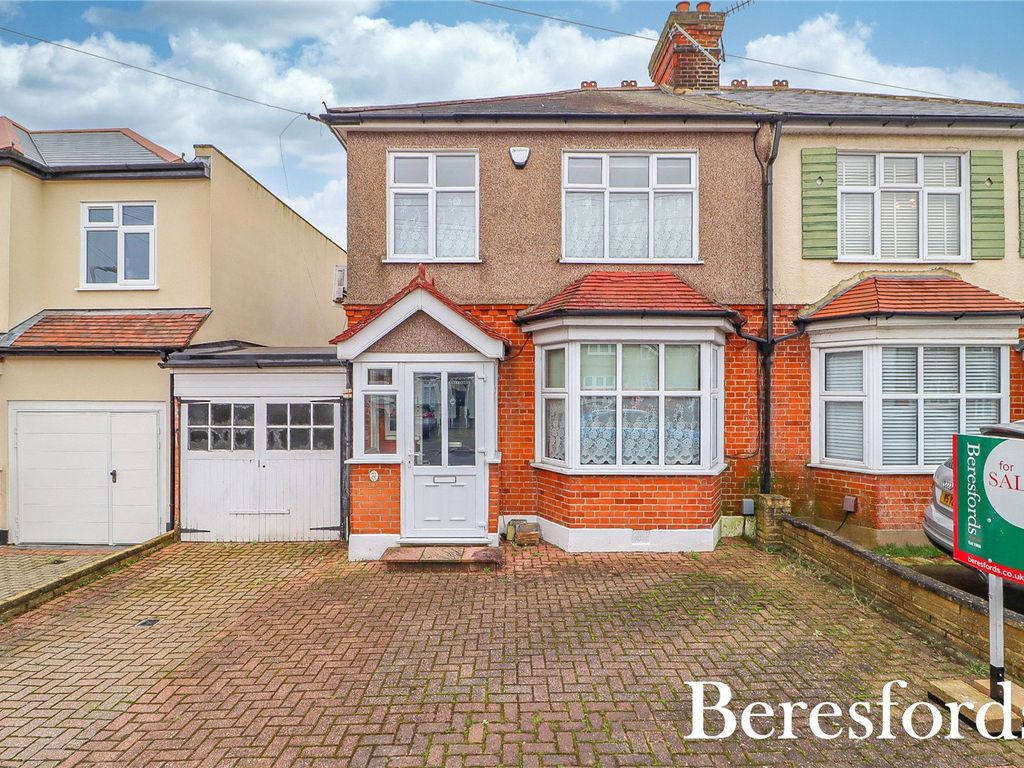 3 bed semidetached house for sale in Argyle Gardens, Upminster RM14, £575,000 Zoopla