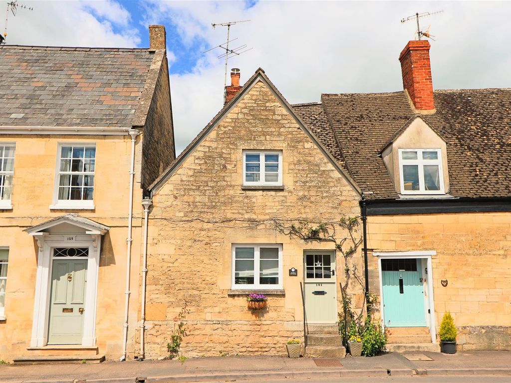 2 bed cottage for sale in Gloucester Street, Cheltenham