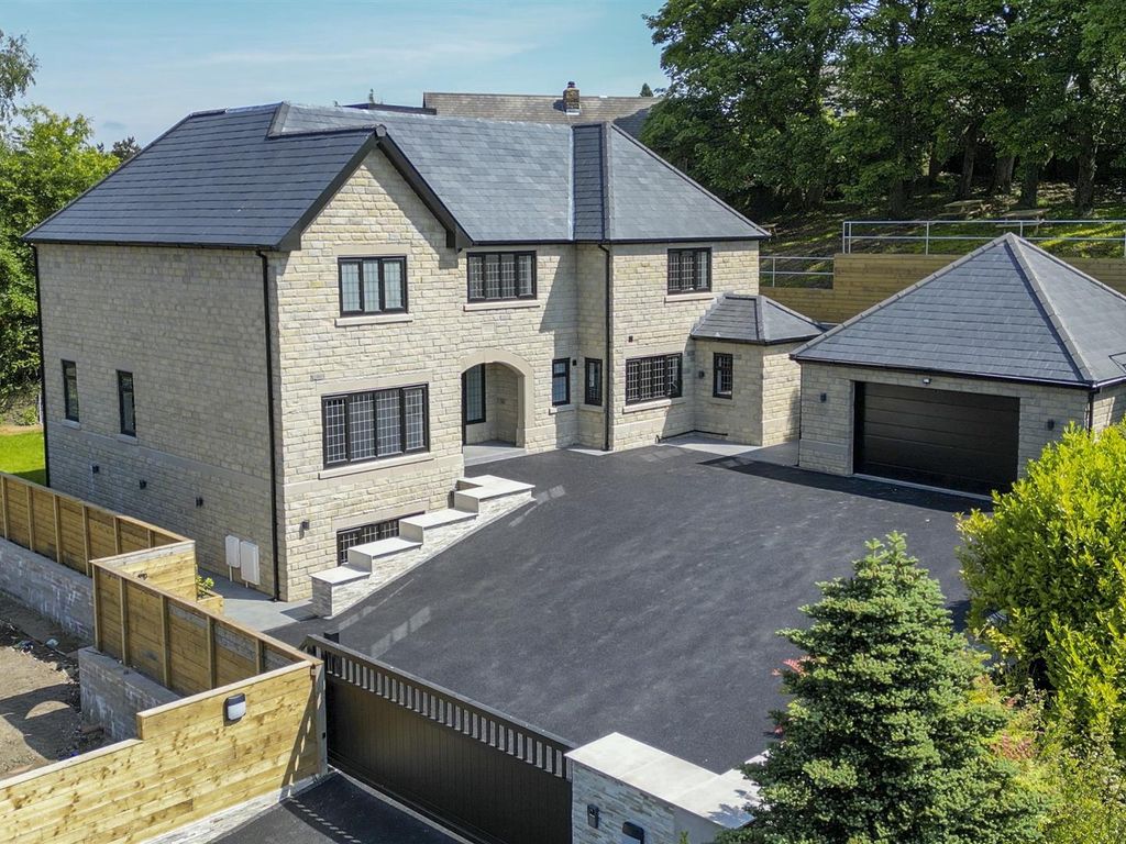 New home, 6 bed detached house for sale in Highfield Park, Haslingden