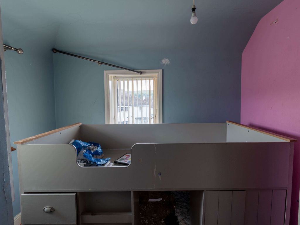 3 bed semidetached house for sale in Myrtle Drive, Halifax HX2, £110,000 Zoopla