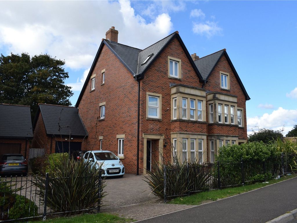 4 bed semidetached house for sale in South Road, Porthcawl CF36 Zoopla