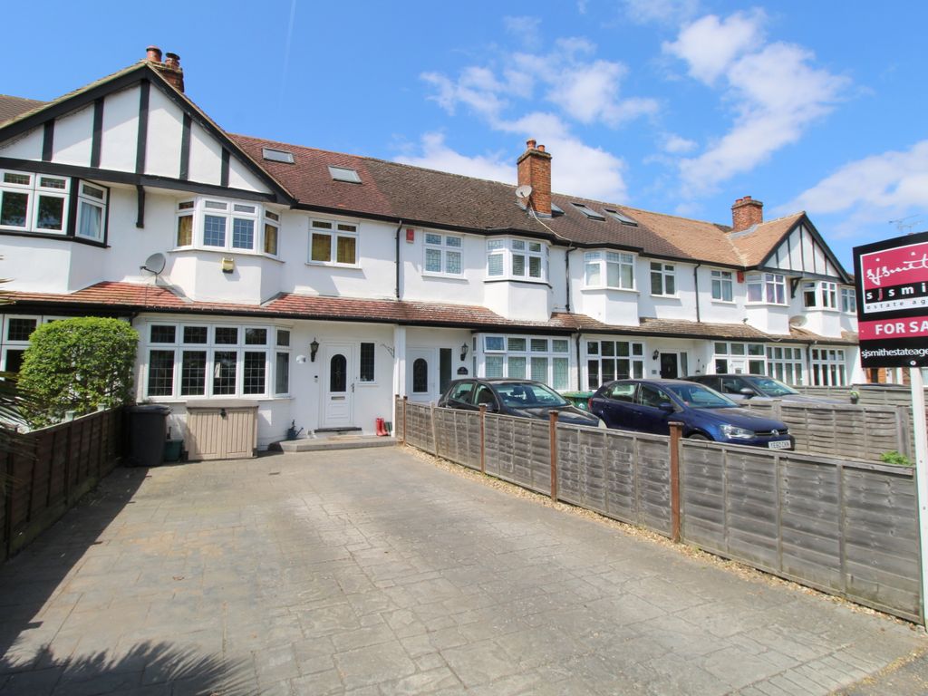4 bed terraced house for sale in Clockhouse Lane, Ashford TW15 Zoopla