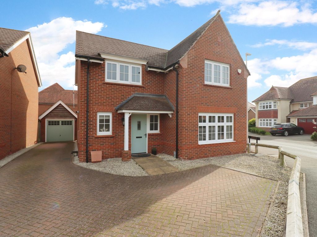 4 bed detached house for sale in Calvestone Road, Cawston, Rugby CV22