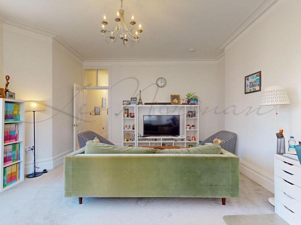 4 bed flat to rent in St Marys Terrace, Paddington W2, £3,900 pcm Zoopla