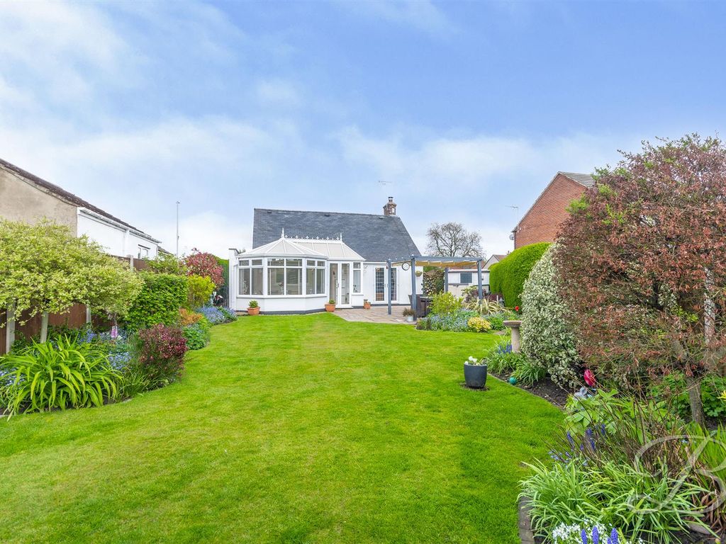 3 bed detached bungalow for sale in Forest Road, Skegby, SuttonIn