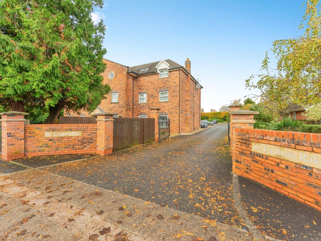 2 bed flat for sale in Eastham Rake, Wirral CH62, £130,000 Zoopla