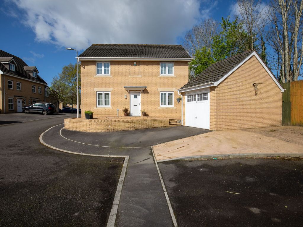 4 bed detached house for sale in Ffordd Brynhyfryd, Old St. Mellons CF3