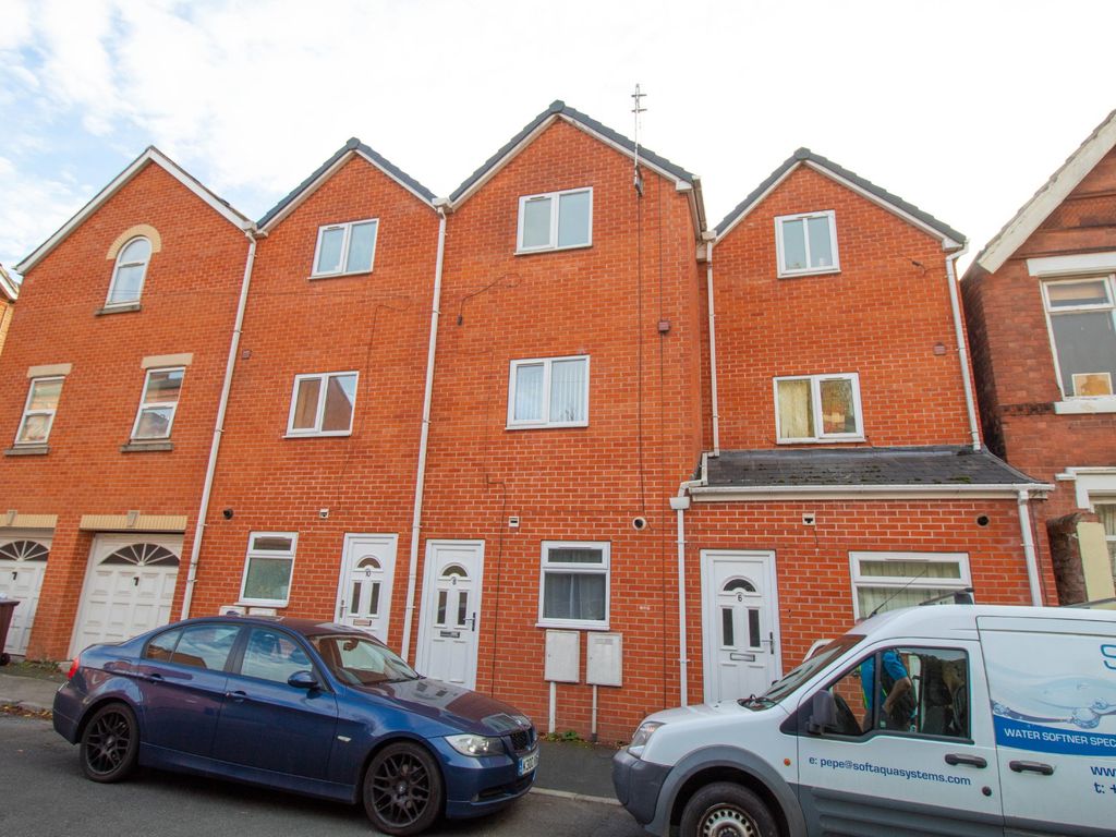 4 bed town house for sale in Albany Road, New Basford, Nottingham NG7