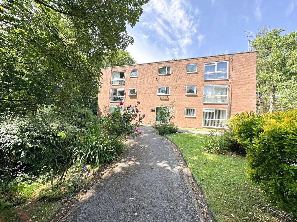 1 bed flat for sale in Catherine House, Heaton Mersey, Stockport SK4