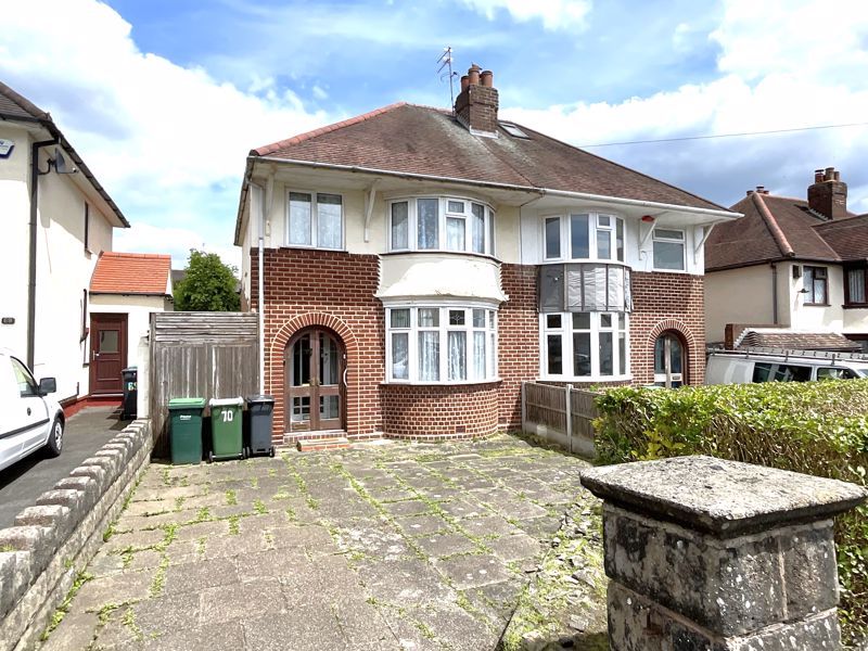 3 bed semidetached house for sale in Park Avenue, Rowley Regis B65, £