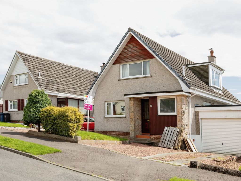 4 bed detached house for sale in Macleod Crescent, Helensburgh G84, £