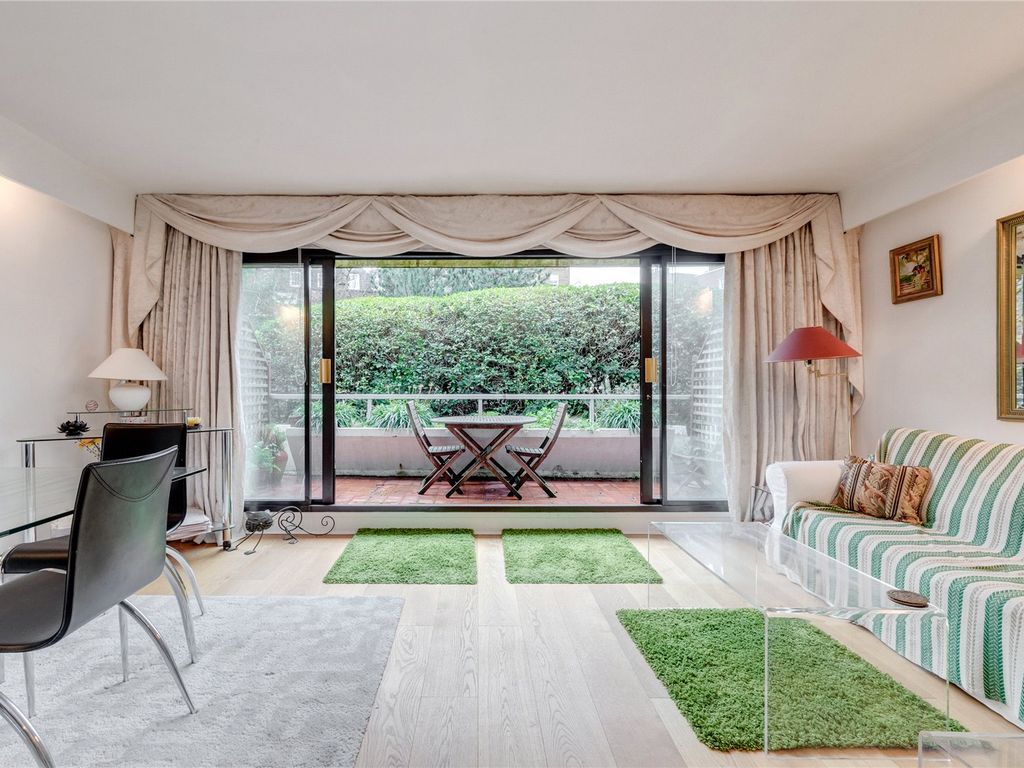 Kendal Steps, St Georges Fields, Hyde Park, London W2  