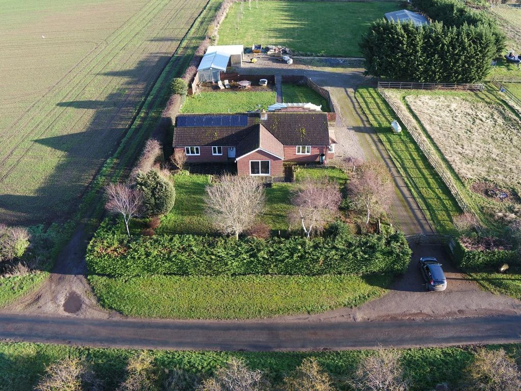 4 bed detached bungalow for sale in Carr Lane, East Heslerton, Malton