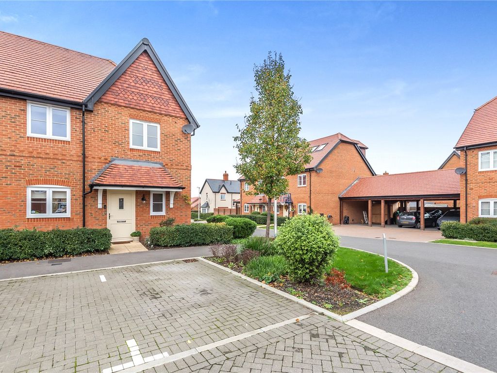 Hazylwood, Wokingham, Berkshire RG40  