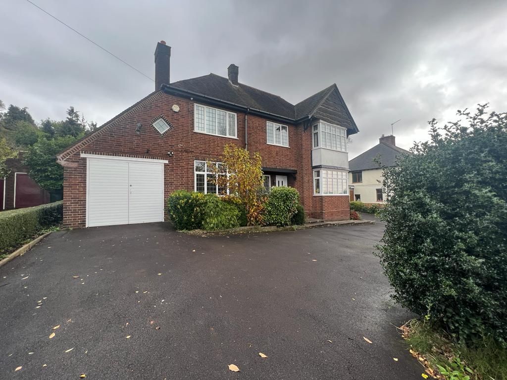 3 bed detached house for sale in Perry Park Road, Rowley Regis B65, £