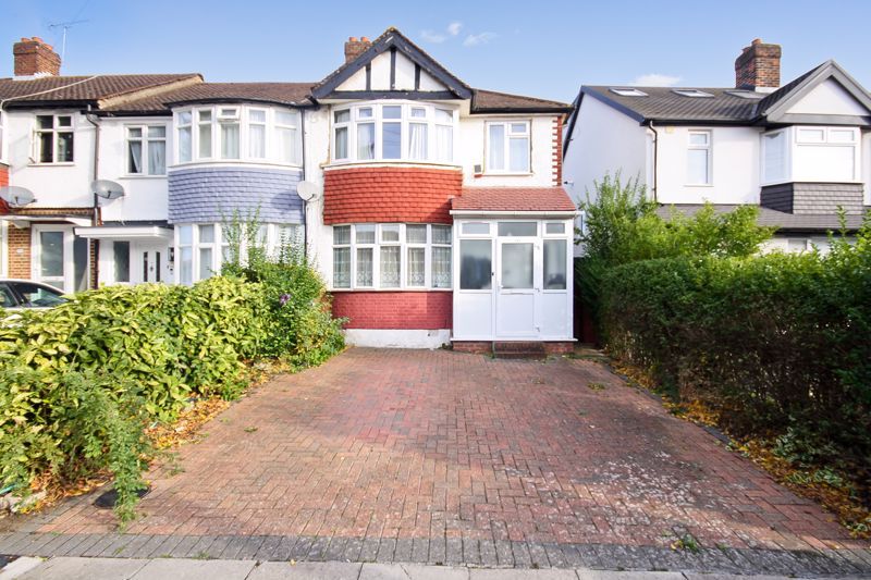 3 bed end terrace house for sale in Carr Road, Northolt UB5 Zoopla