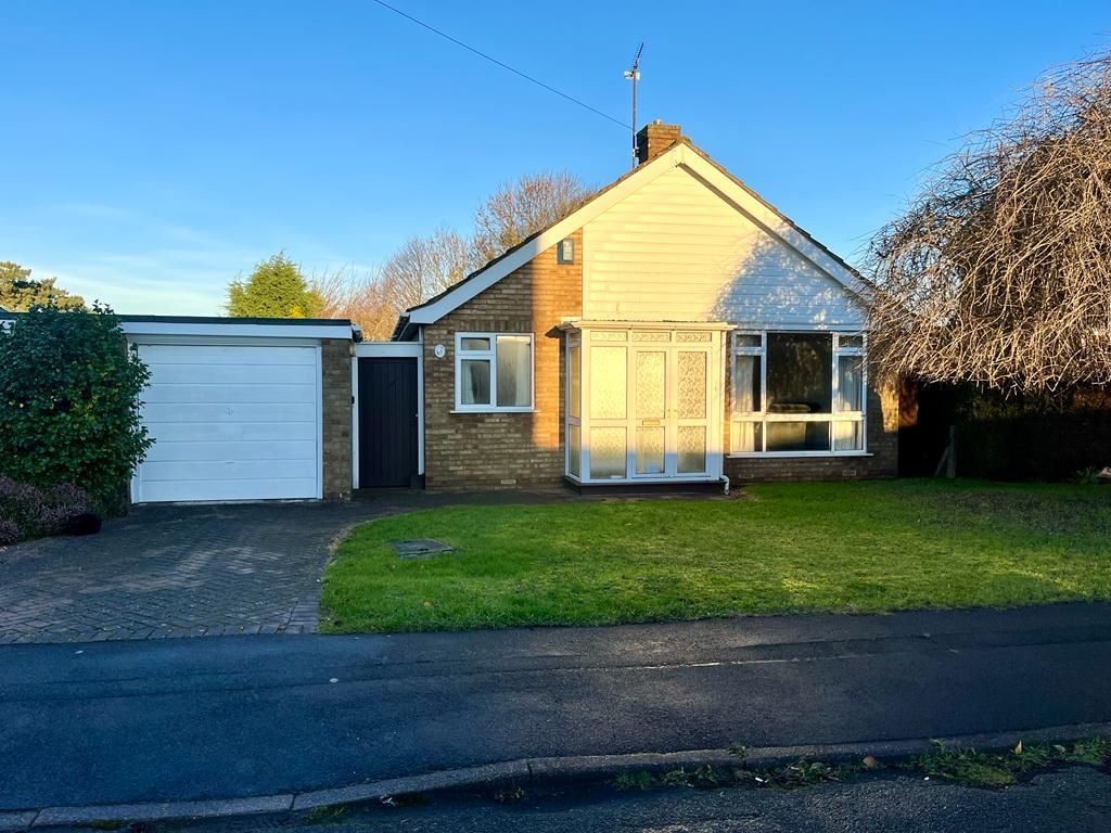 3 bed detached bungalow for sale in 2 Birchdale, BartonUponHumber