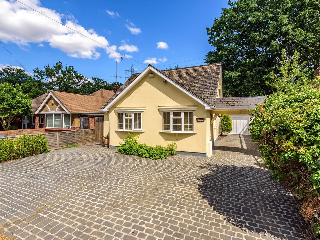 4 bed bungalow for sale in Common Lane, New Haw, Surrey KT15 Zoopla