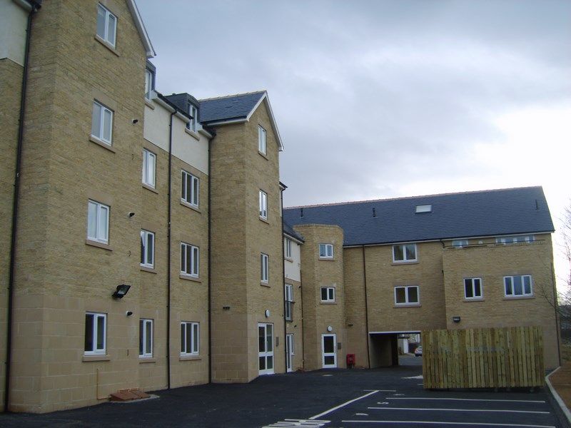 2 bed flat to rent in 12 Edward Street, Stocksbridge, Sheffield S36, £