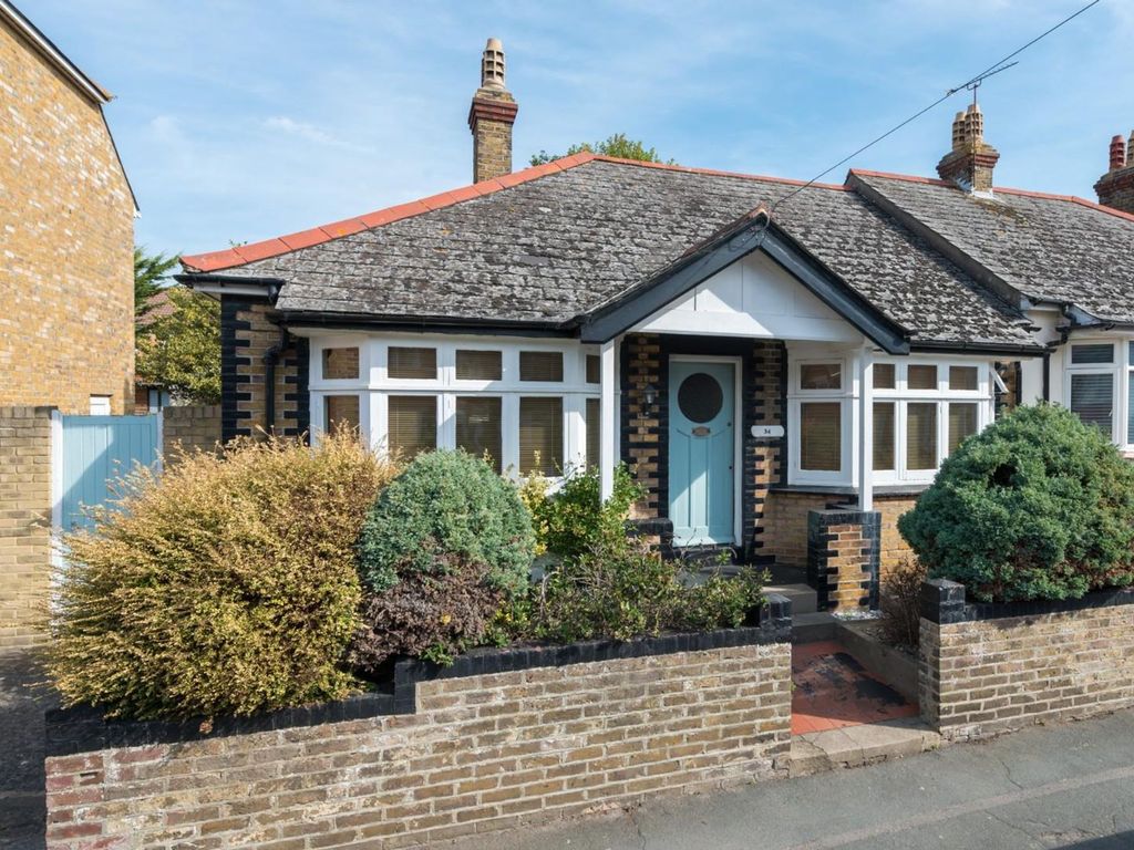 3 bed semidetached bungalow for sale in Muir Road, Ramsgate CT11 Zoopla