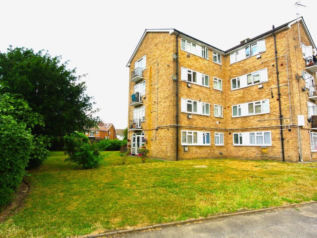 1 bed flat for sale in Clare Road, Stanwell, Staines TW19 Zoopla