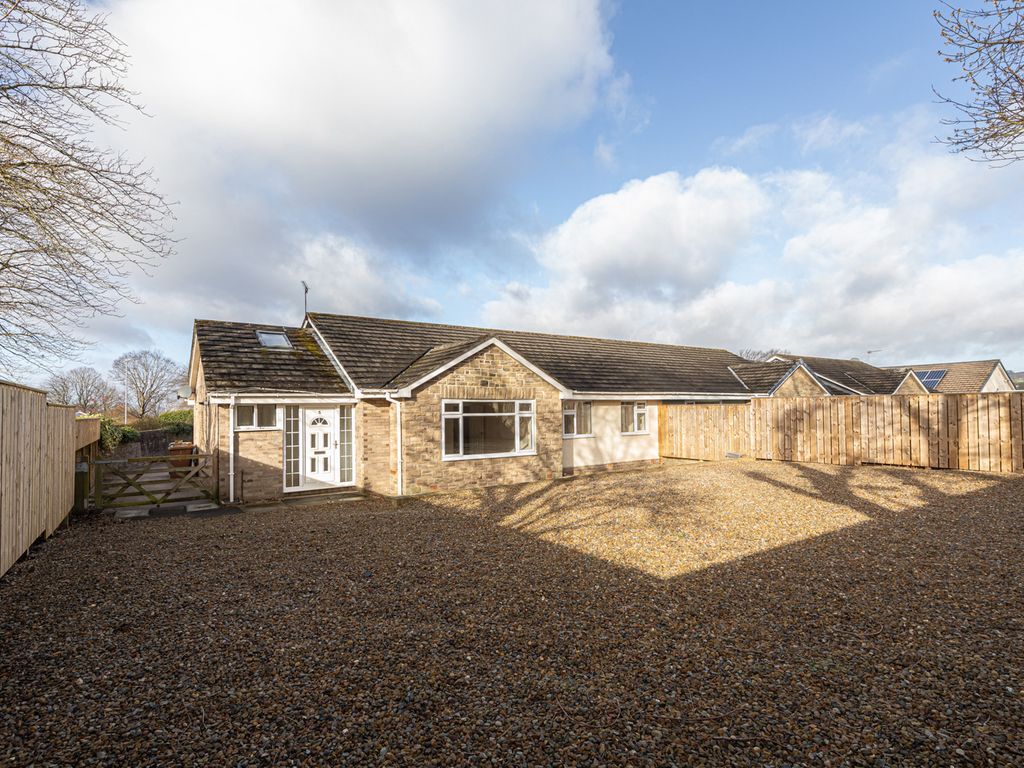 4 bed semidetached bungalow for sale in 5, Crofts Way, Corbridge NE45