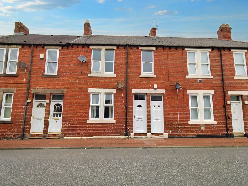 2 bed flat for sale in Commercial Road, Byker, Newcastle Upon Tyne NE6