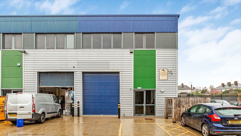 Light industrial to let in Unit 13 Kempton Gate, Oldfield Road, Hampton