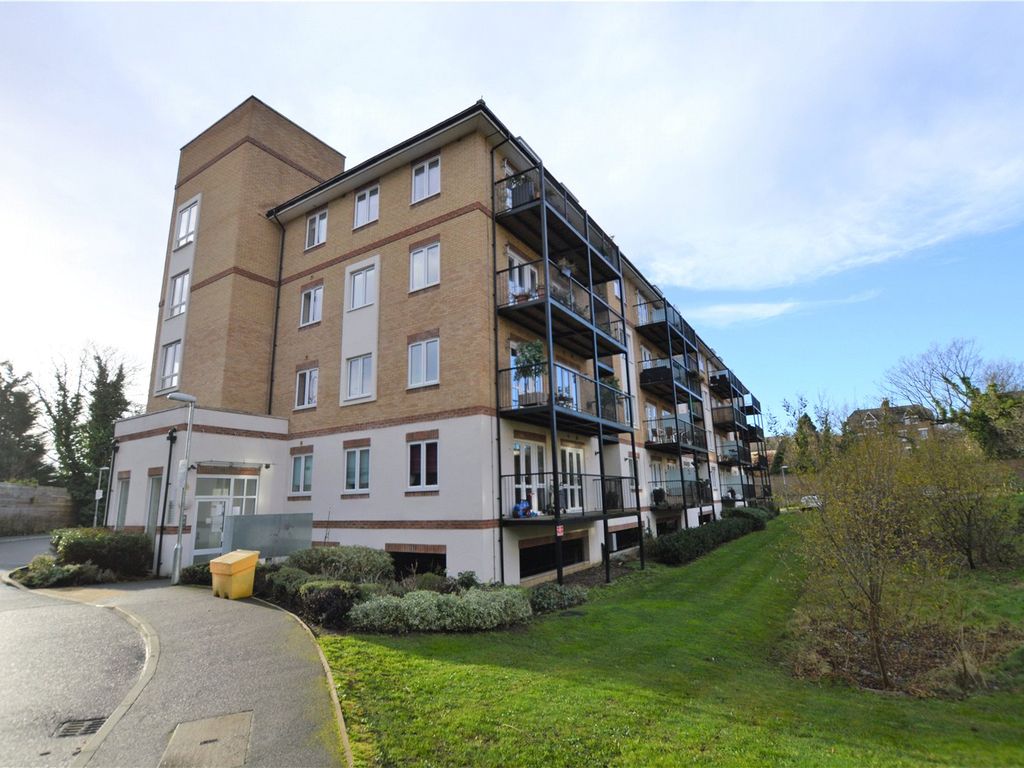 1 bed flat to rent in Worcester Close, London SE20, £1,350 pcm Zoopla