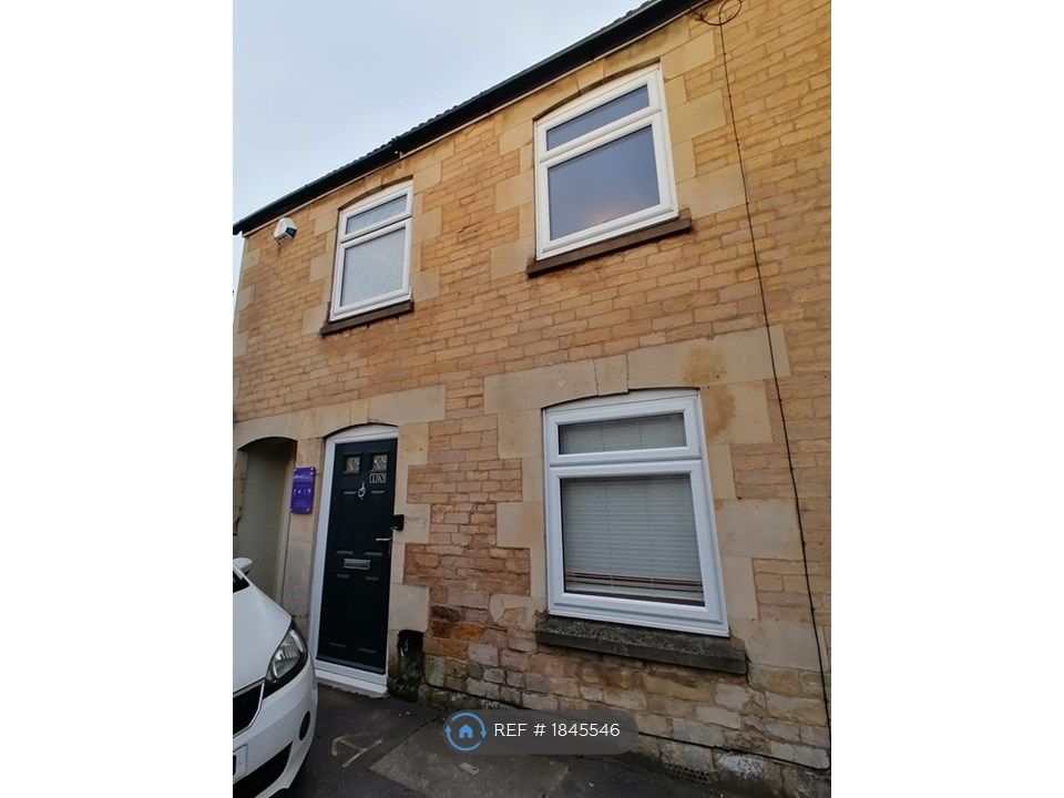 2 bed terraced house to rent in Belton Street, Stamford PE9, £900 pcm