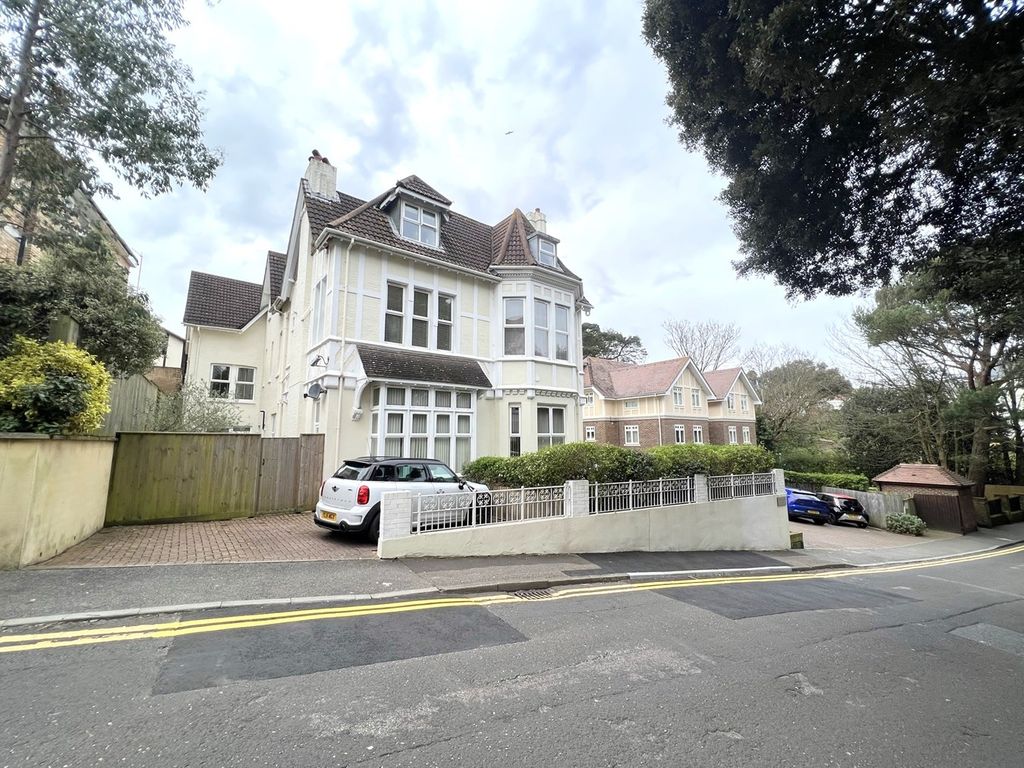 1 bed flat for sale in 38 Tregonwell Road, Bournemouth BH2, £179,950 Zoopla