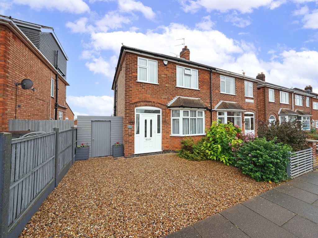 3 bed semidetached house for sale in Burnham Drive, Leicester, Leicestershire LE4, £290,000