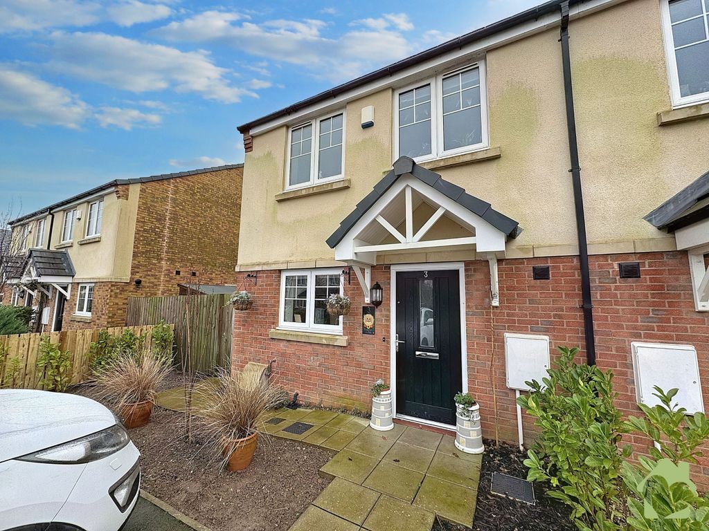 3 bed semidetached house for sale in Chapel Close, Forton, Preston PR3